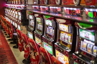 Betting interface showing chip placement and lightning multiplier display